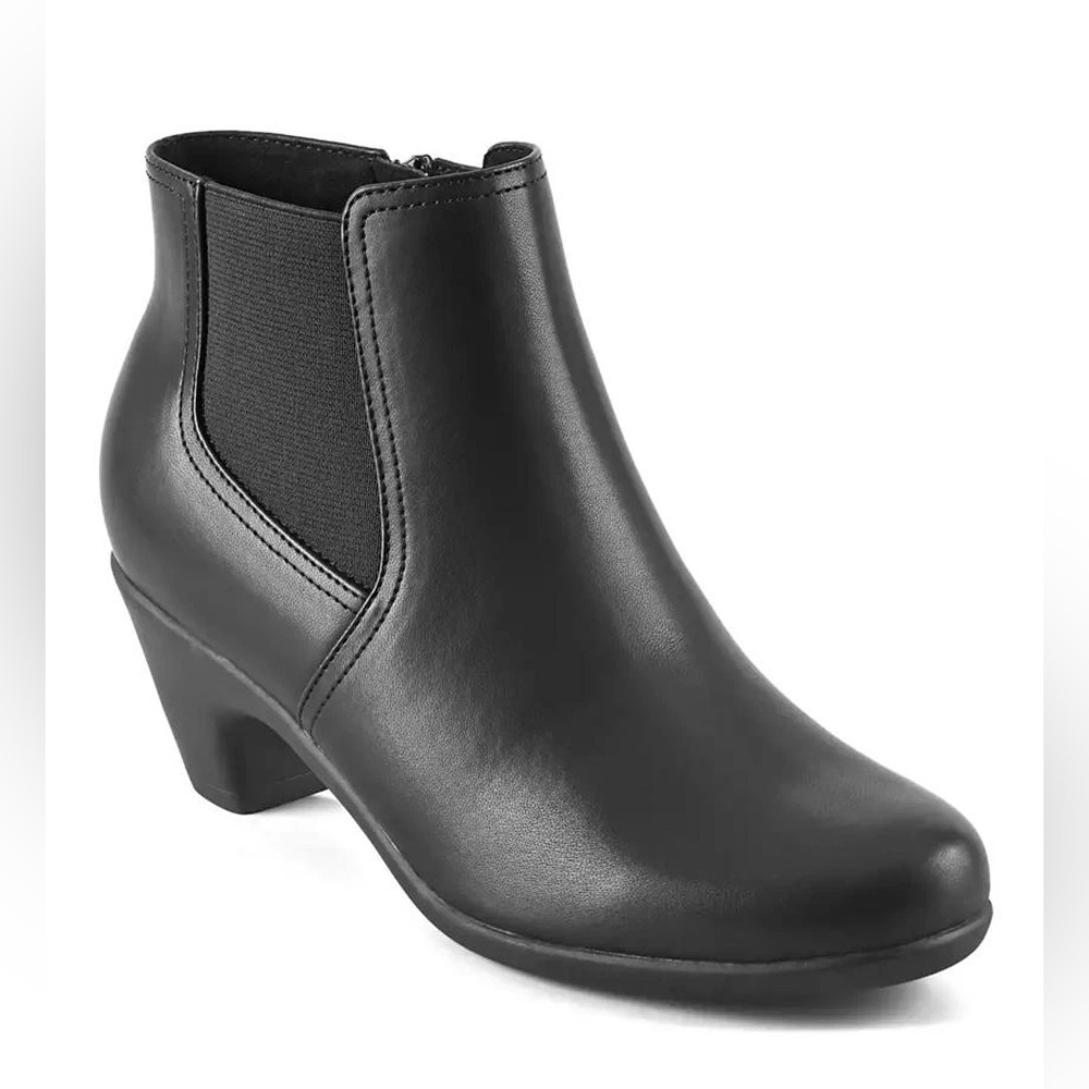 Easy Spirit Women's Caelan Round Toe Casual Booties- Size 9M